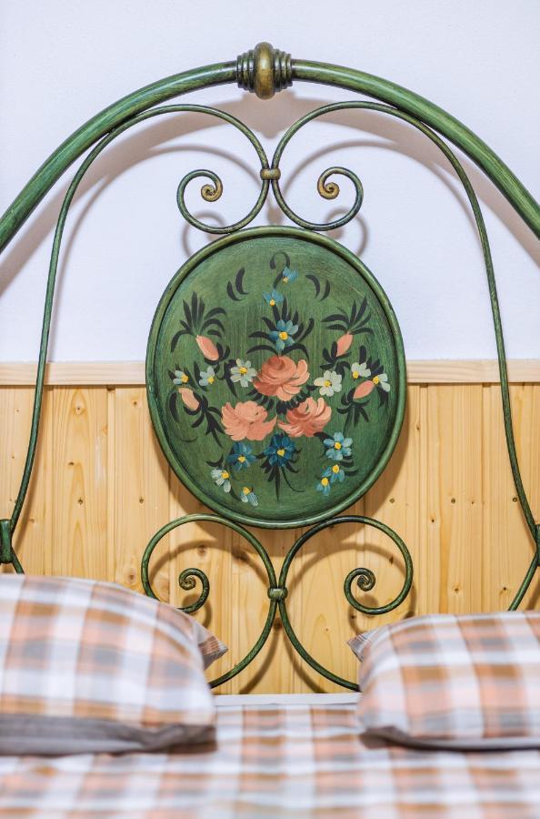 Chalet Giuel Barcut Εξωτερικό φωτογραφία